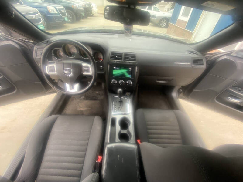 2012 Dodge Challenger SXT