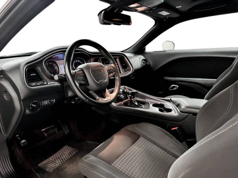 2017 Dodge Challenger SXT