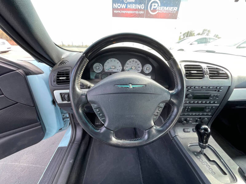 2003 Ford Thunderbird