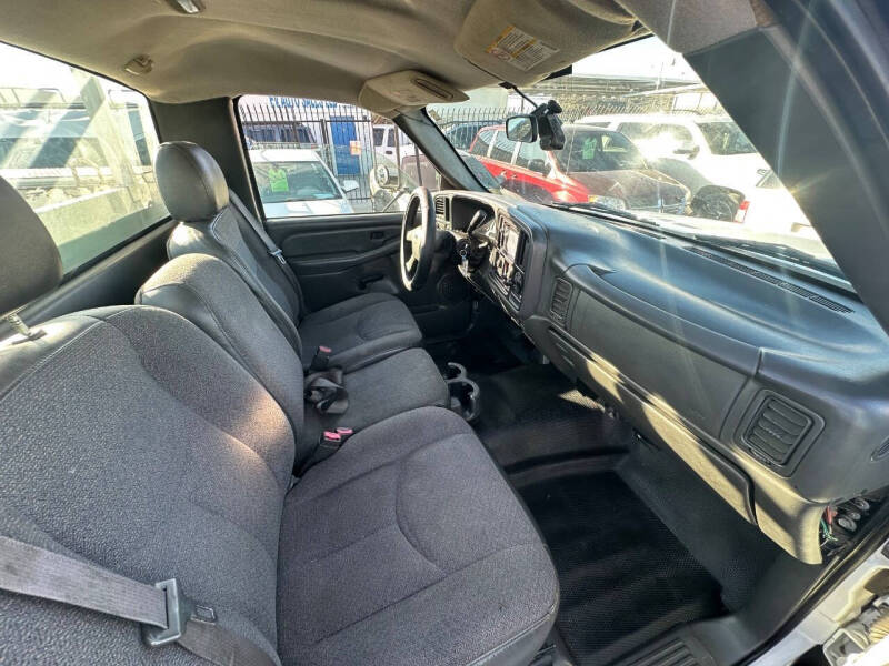 2004 GMC Sierra 3500