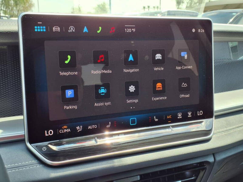 2025 Volkswagen Tiguan SE 4Motion