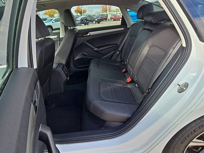 2022 Volkswagen Passat SE