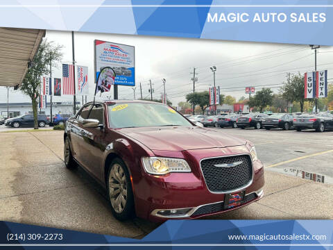 2018 Chrysler 300 for sale at Magic Auto Sales in Dallas TX