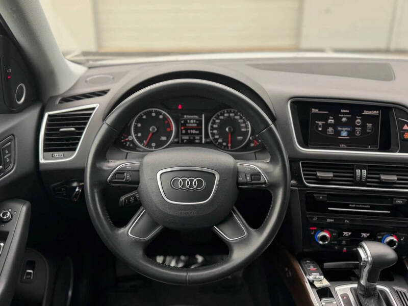 2016 Audi Q5 2.0T quattro Premium Plus