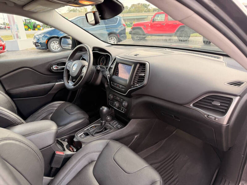 2021 Jeep Cherokee Latitude Lux