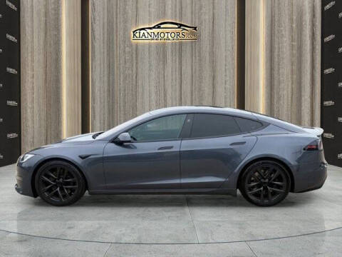 2022 Tesla Model S Plaid
