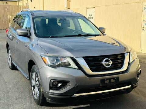2017 Nissan Pathfinder for sale at Auto Zoom 916 in Rancho Cordova CA