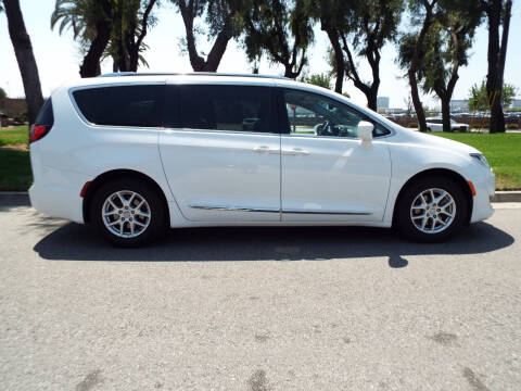 2020 Chrysler Pacifica Touring L