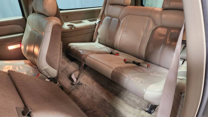 2002 GMC Yukon XL Denali