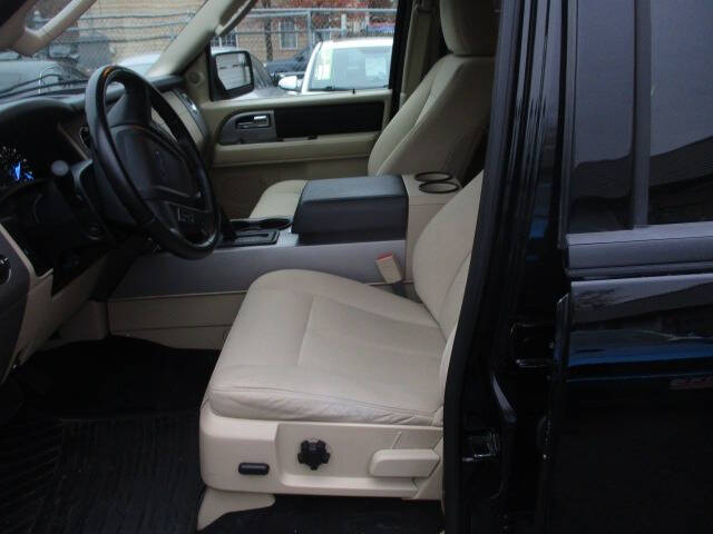 2017 Ford Expedition EL XLT