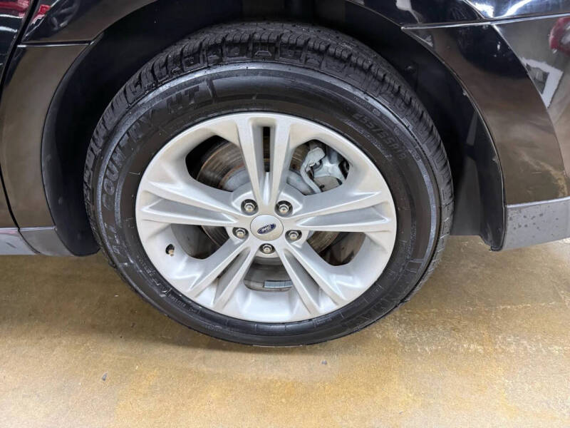 2016 Ford Taurus SEL