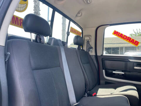 2009 Mitsubishi Raider LS