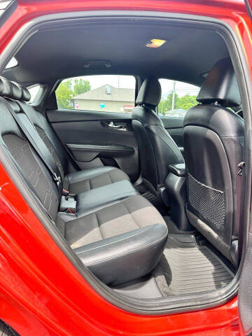 2021 Kia Forte GT Line