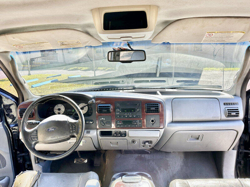 2006 Ford F-350 Super Duty  - $11,995