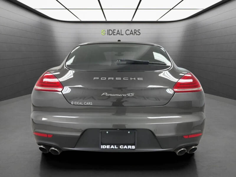 2015 Porsche Panamera 4S