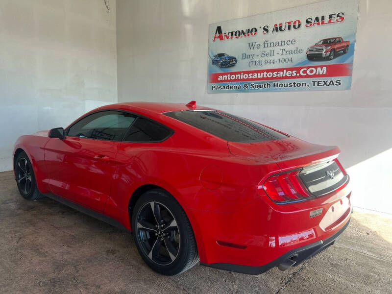 2022 Ford Mustang EcoBoost