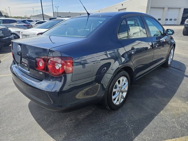 Used 2010 Volkswagen Jetta SE with VIN 3VWRX7AJ3AM142860 for sale in Tinley Park, IL