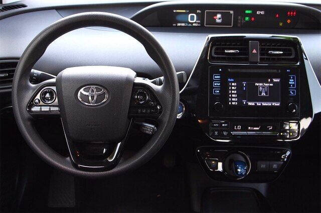2019 Toyota Prius LE