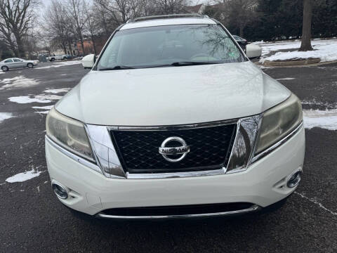 2014 Nissan Pathfinder for sale at Euro Automotive LLC in Falls Church VA