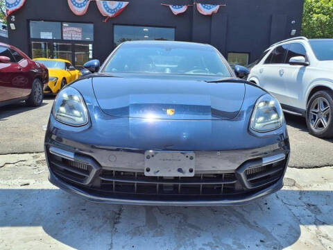 2019 Porsche Panamera GTS