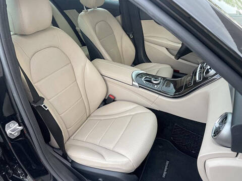 2016 Mercedes-Benz C-Class