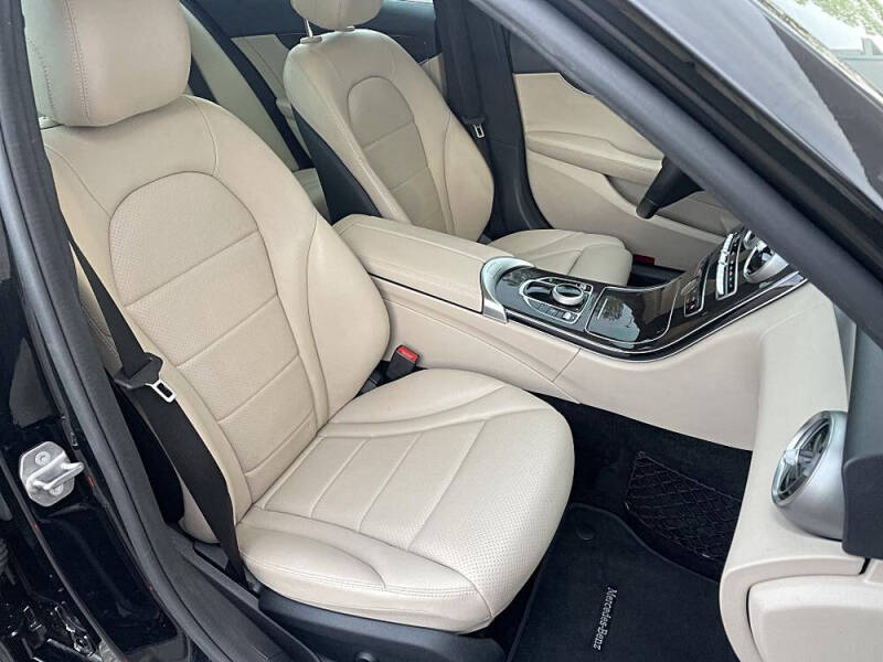 2016 Mercedes-Benz C-Class