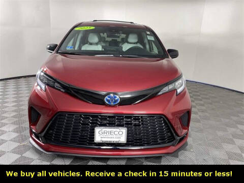 2025 Toyota Sienna XSE 7-Passenger