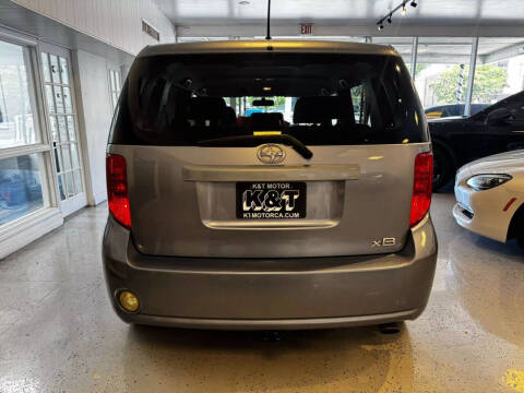 2009 Scion xB