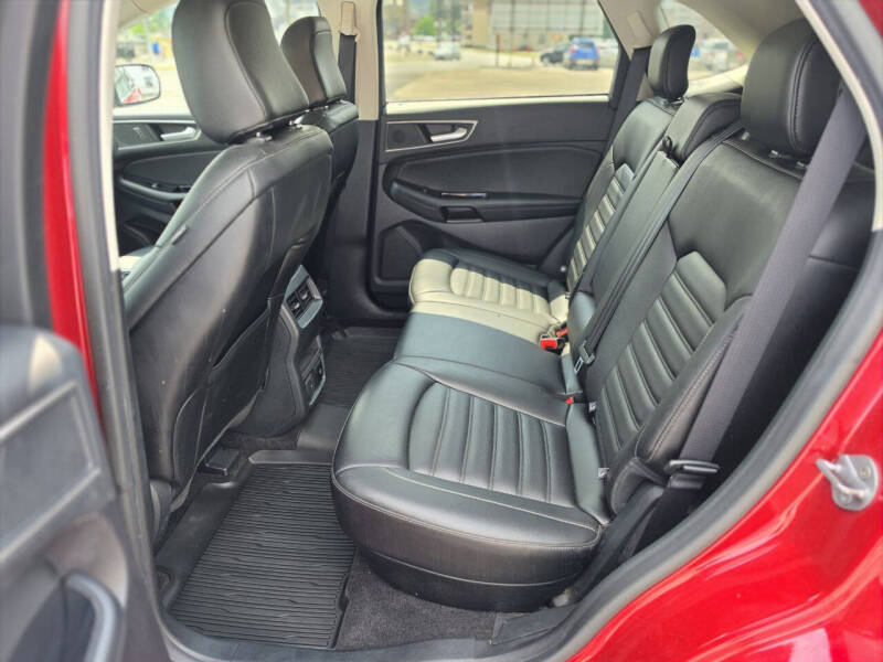 2020 Ford Edge