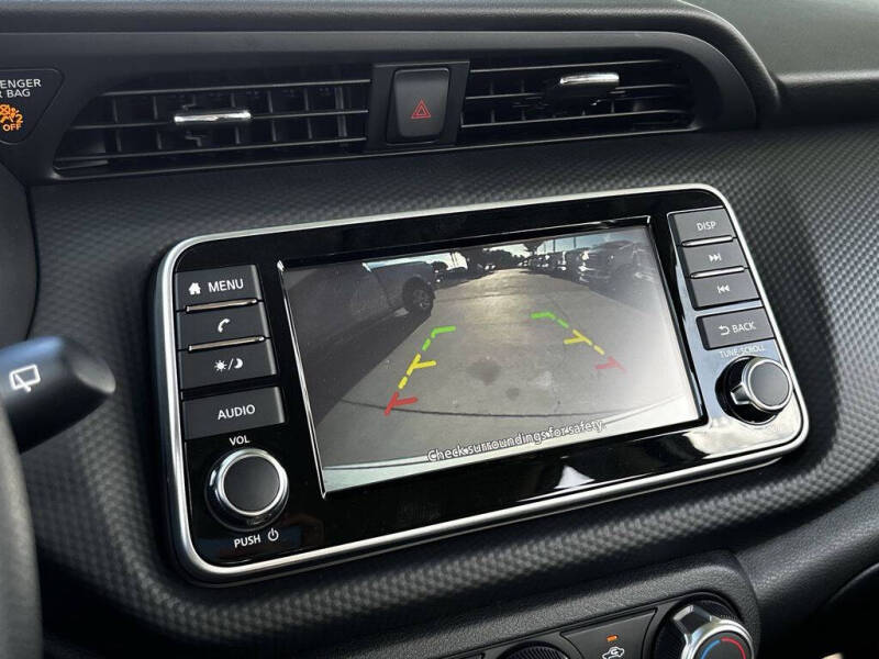 2025 Nissan Kicks Play S