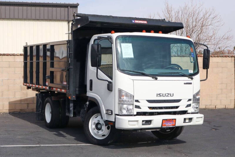 2022 Isuzu NPR