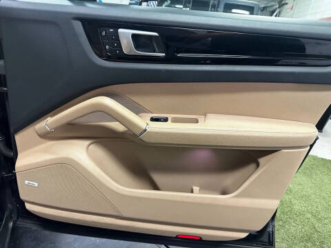 2022 Porsche Cayenne