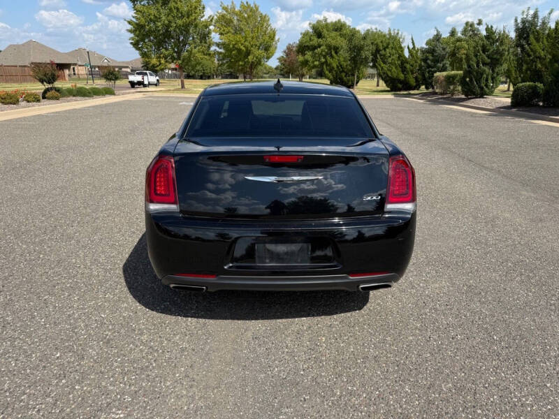 2019 Chrysler 300 Touring