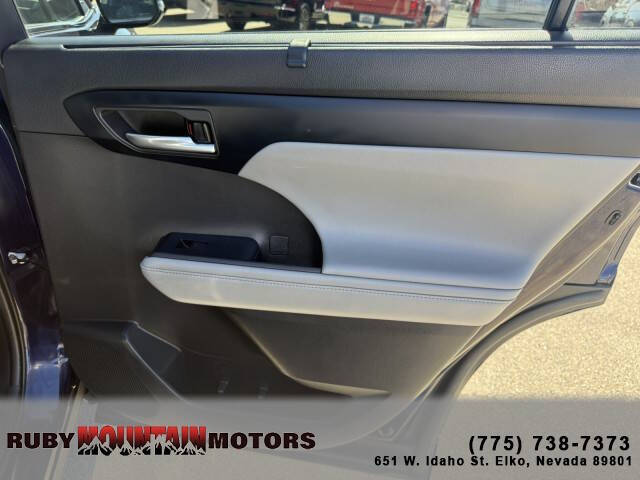 2022 Toyota Highlander XLE