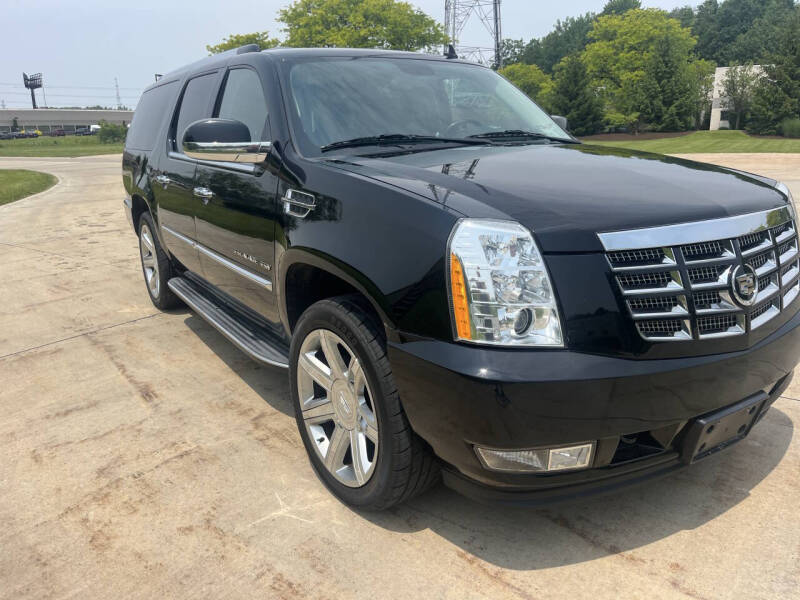 Used 2012 Cadillac Escalade ESV Luxury with VIN 1GYS4HEFXCR182049 for sale in Warrensville Heights, OH
