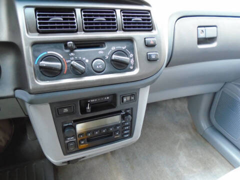 2000 Toyota Sienna LE