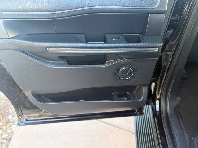 2024 Ford Expedition MAX XLT