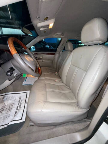 2004 Lincoln Town Car Ultimate