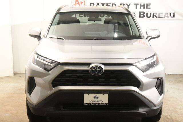 2022 Toyota RAV4 Hybrid XLE
