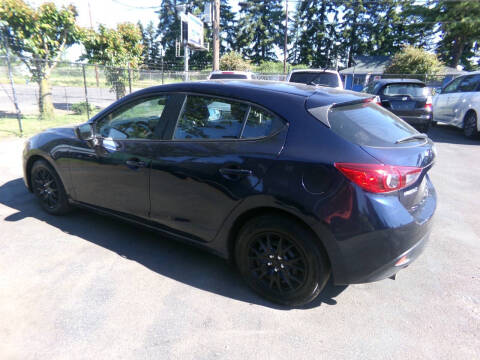 2016 Mazda MAZDA3 i Sport