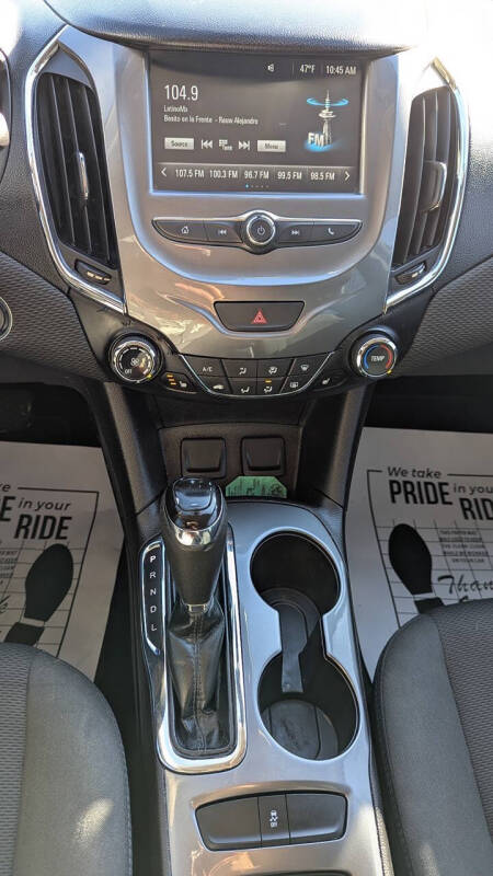 2017 Chevrolet Cruze LT Auto