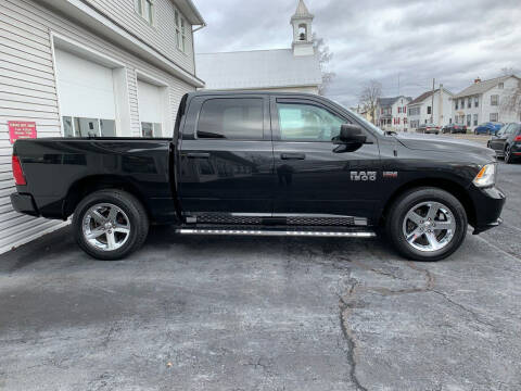 2015 RAM 1500 for sale at VILLAGE SERVICE CENTER in Penns Creek PA