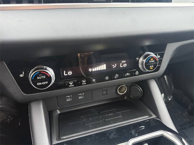 2026 Mitsubishi Outlander SE