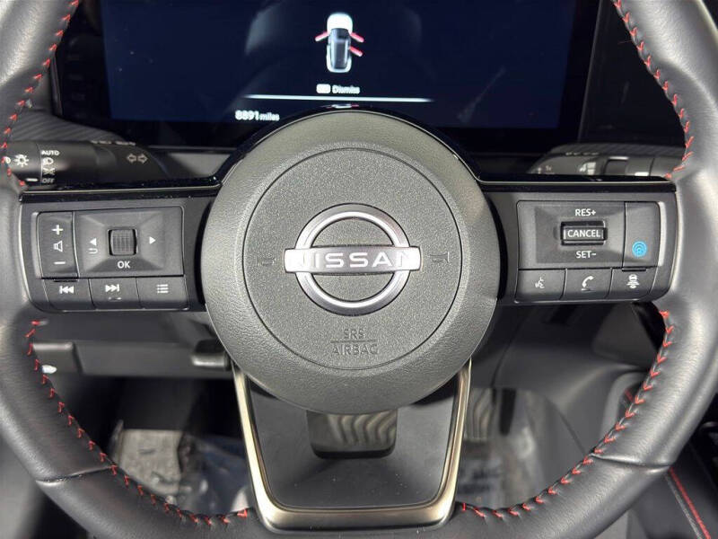 2025 Nissan Kicks SR