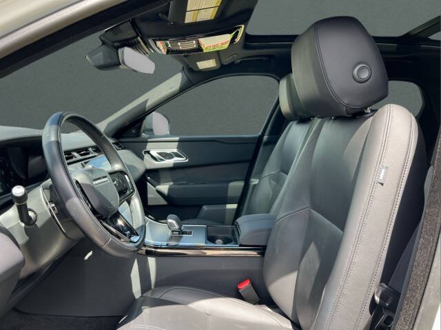 2025 Land Rover Range Rover Velar P250 Dynamic SE