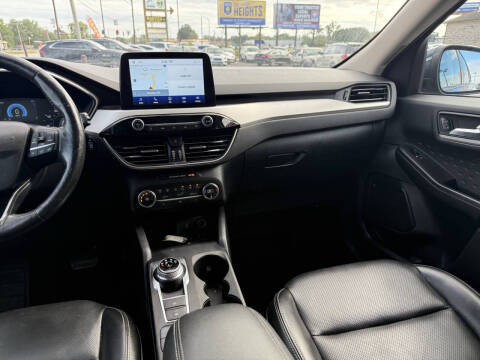 2020 Ford Escape SEL