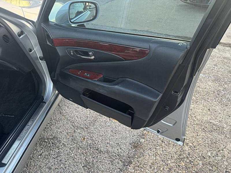 2007 Lexus LS 460