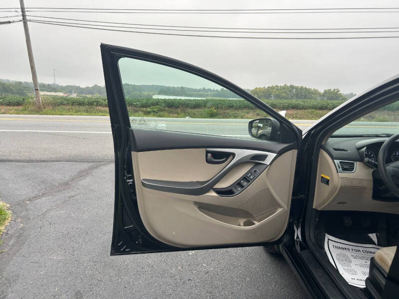 2014 Hyundai Elantra SE