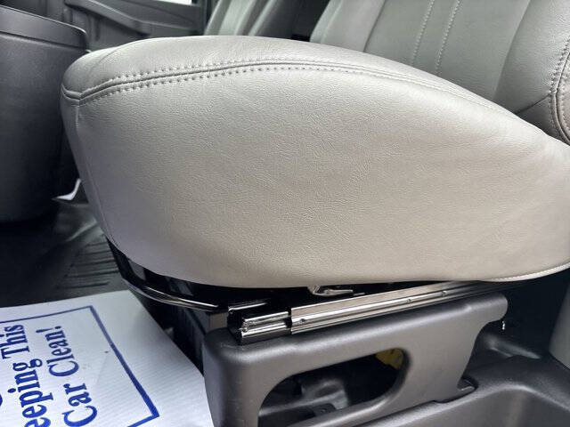 2025 Chevrolet Express 2500