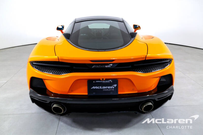 2023 McLaren GT